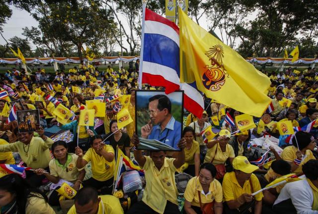 2013-12-05t062929z_249445817_gm1e9c513wh01_rtrmadp_3_thailand-protest